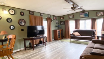 8175 North Shore Boulevard, Marblehead, 43440, 2 Bedrooms Bedrooms, ,1 BathroomBathrooms,Residential,For Sale,North Shore,20251904