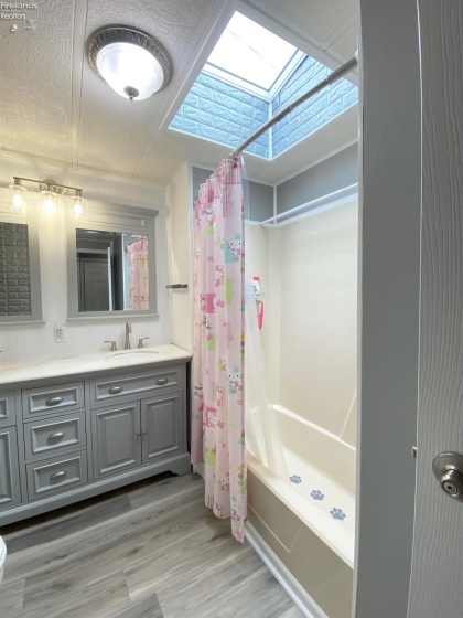 8175 North Shore Boulevard, Marblehead, 43440, 2 Bedrooms Bedrooms, ,1 BathroomBathrooms,Residential,For Sale,North Shore,20251904