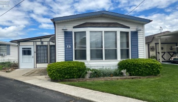 8175 North Shore Boulevard, Marblehead, 43440, 2 Bedrooms Bedrooms, ,1 BathroomBathrooms,Residential,For Sale,North Shore,20251904