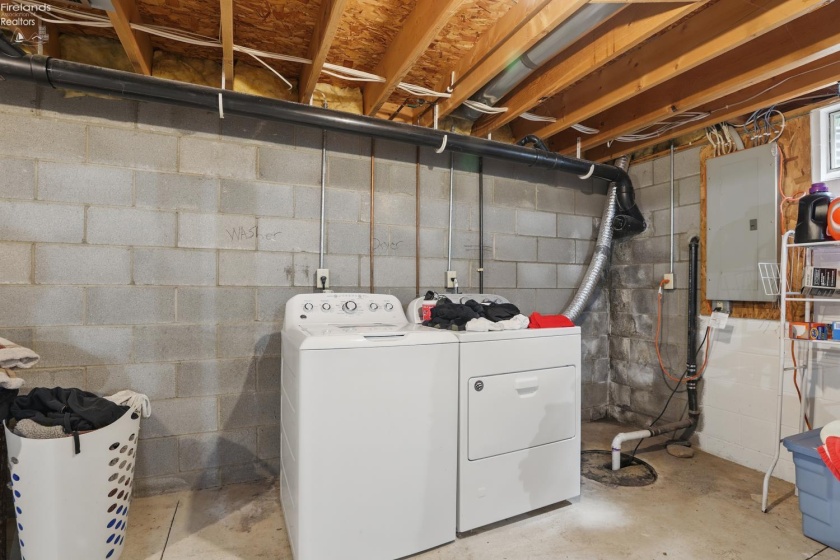 14513 Darrow Road, Vermilion, 44089, 3 Bedrooms Bedrooms, ,2 BathroomsBathrooms,Residential,For Sale,Darrow,20251847