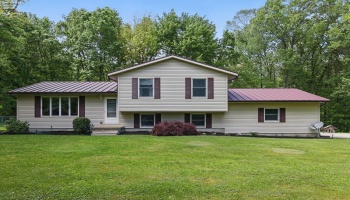 14513 Darrow Road, Vermilion, 44089, 3 Bedrooms Bedrooms, ,2 BathroomsBathrooms,Residential,For Sale,Darrow,20251847