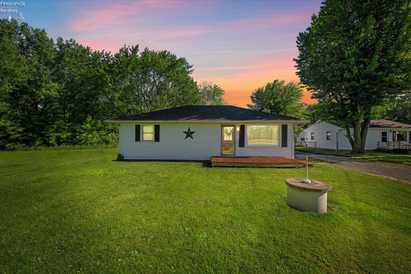 5105 Fremont Road, Port Clinton, 43452, 3 Bedrooms Bedrooms, ,1 BathroomBathrooms,Residential,For Sale,Fremont,20251927
