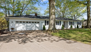 700 Lee Court, Vermilion, 44089, 3 Bedrooms Bedrooms, ,3 BathroomsBathrooms,Residential,For Sale,Lee,20251634
