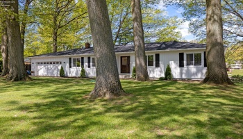 700 Lee Court, Vermilion, 44089, 3 Bedrooms Bedrooms, ,3 BathroomsBathrooms,Residential,For Sale,Lee,20251634