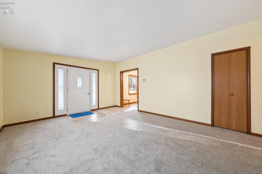 1214 2nd Street, Port Clinton, 43452, 2 Bedrooms Bedrooms, ,1 BathroomBathrooms,Residential,For Sale,2nd,20251900