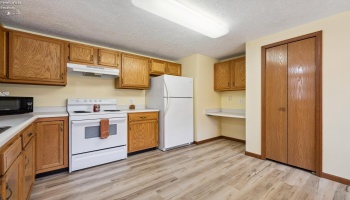 1214 2nd Street, Port Clinton, 43452, 2 Bedrooms Bedrooms, ,1 BathroomBathrooms,Residential,For Sale,2nd,20251900