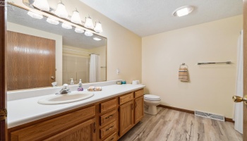 1214 2nd Street, Port Clinton, 43452, 2 Bedrooms Bedrooms, ,1 BathroomBathrooms,Residential,For Sale,2nd,20251900