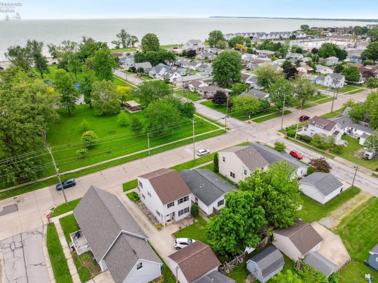 1214 2nd Street, Port Clinton, 43452, 2 Bedrooms Bedrooms, ,1 BathroomBathrooms,Residential,For Sale,2nd,20251900
