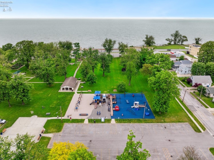 1214 2nd Street, Port Clinton, 43452, 2 Bedrooms Bedrooms, ,1 BathroomBathrooms,Residential,For Sale,2nd,20251900