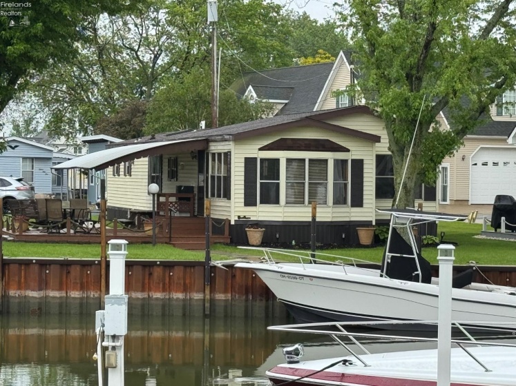 1550 Starboard Avenue, Port Clinton, 43452, 2 Bedrooms Bedrooms, ,2 BathroomsBathrooms,Residential,For Sale,Starboard,20251931
