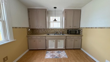 427 Clover Street, Fremont, 43420, 3 Bedrooms Bedrooms, ,1 BathroomBathrooms,Residential,For Sale,Clover,20251853 427 Clover Street, Fremont, 43420, 3 Bedrooms Bedrooms, ,1 BathroomBathrooms,Residential,For Sale,Clover,20251853
