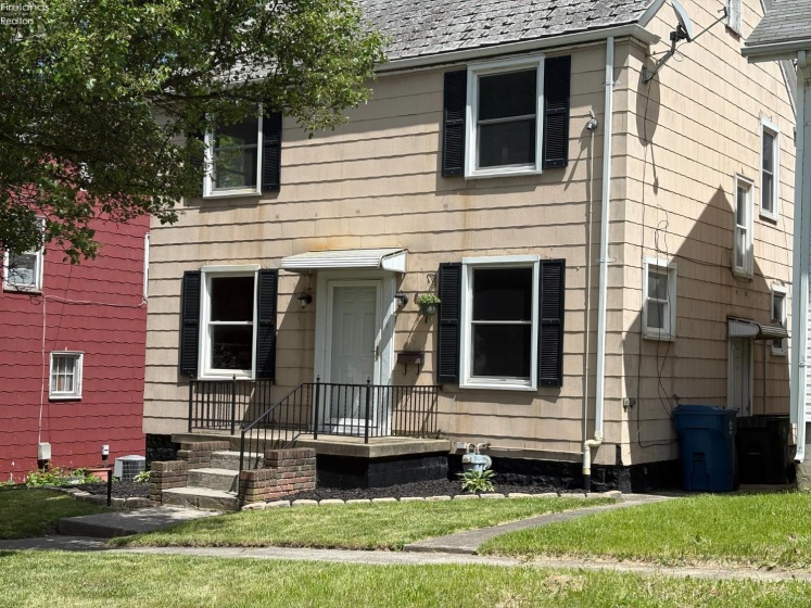 427 Clover Street, Fremont, 43420, 3 Bedrooms Bedrooms, ,1 BathroomBathrooms,Residential,For Sale,Clover,20251853