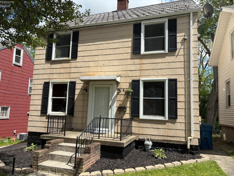 427 Clover Street, Fremont, 43420, 3 Bedrooms Bedrooms, ,1 BathroomBathrooms,Residential,For Sale,Clover,20251853