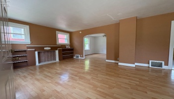 427 Clover Street, Fremont, 43420, 3 Bedrooms Bedrooms, ,1 BathroomBathrooms,Residential,For Sale,Clover,20251853 427 Clover Street, Fremont, 43420, 3 Bedrooms Bedrooms, ,1 BathroomBathrooms,Residential,For Sale,Clover,20251853