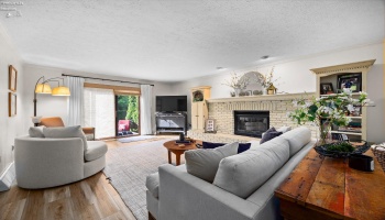 310 LInden Way, Sandusky, 44870, 3 Bedrooms Bedrooms, ,3 BathroomsBathrooms,Residential,For Sale,LInden,20251933