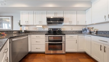 503 Lakeshore, Port Clinton, 43452, 2 Bedrooms Bedrooms, ,2 BathroomsBathrooms,Residential,For Sale,Lakeshore,20251883