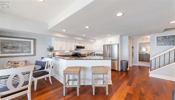503 Lakeshore, Port Clinton, 43452, 2 Bedrooms Bedrooms, ,2 BathroomsBathrooms,Residential,For Sale,Lakeshore,20251883