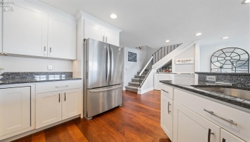 503 Lakeshore, Port Clinton, 43452, 2 Bedrooms Bedrooms, ,2 BathroomsBathrooms,Residential,For Sale,Lakeshore,20251883