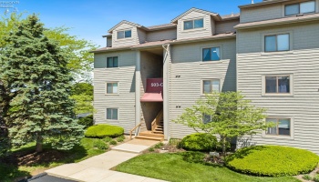 503 Lakeshore, Port Clinton, 43452, 2 Bedrooms Bedrooms, ,2 BathroomsBathrooms,Residential,For Sale,Lakeshore,20251883
