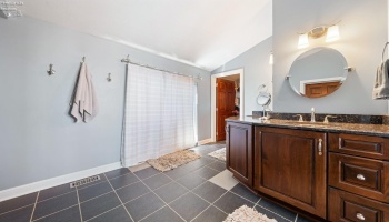 503 Lakeshore, Port Clinton, 43452, 2 Bedrooms Bedrooms, ,2 BathroomsBathrooms,Residential,For Sale,Lakeshore,20251883