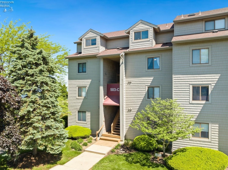 503 Lakeshore, Port Clinton, 43452, 2 Bedrooms Bedrooms, ,2 BathroomsBathrooms,Residential,For Sale,Lakeshore,20251883