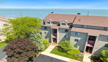 503 Lakeshore, Port Clinton, 43452, 2 Bedrooms Bedrooms, ,2 BathroomsBathrooms,Residential,For Sale,Lakeshore,20251883