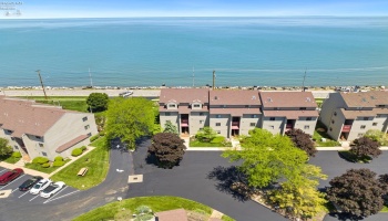 503 Lakeshore, Port Clinton, 43452, 2 Bedrooms Bedrooms, ,2 BathroomsBathrooms,Residential,For Sale,Lakeshore,20251883