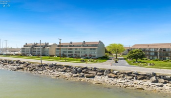503 Lakeshore, Port Clinton, 43452, 2 Bedrooms Bedrooms, ,2 BathroomsBathrooms,Residential,For Sale,Lakeshore,20251883