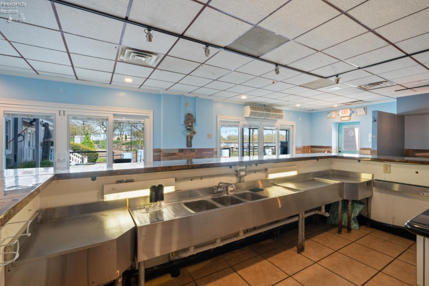 356 Main Street, Huron, 44839, ,Commercial,For Sale,Main,20251459