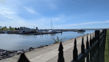 401 Shoreline Drive, Sandusky, 44870, 1 Bedroom Bedrooms, ,2 BathroomsBathrooms,Residential,For Sale,Shoreline,20251944