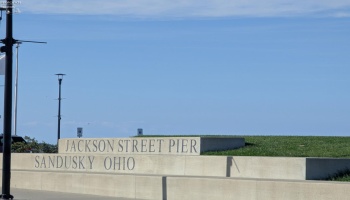 401 Shoreline Drive, Sandusky, 44870, 1 Bedroom Bedrooms, ,2 BathroomsBathrooms,Residential,For Sale,Shoreline,20251944