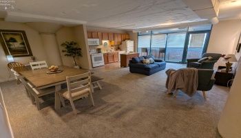 401 Shoreline Drive, Sandusky, 44870, 1 Bedroom Bedrooms, ,2 BathroomsBathrooms,Residential,For Sale,Shoreline,20251944