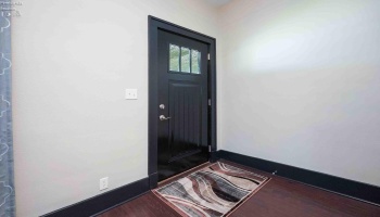 498 Market Street, Tiffin, 44883, 2 Bedrooms Bedrooms, ,2 BathroomsBathrooms,Residential,For Sale,Market,20251827