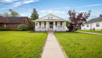 498 Market Street, Tiffin, 44883, 2 Bedrooms Bedrooms, ,2 BathroomsBathrooms,Residential,For Sale,Market,20251827