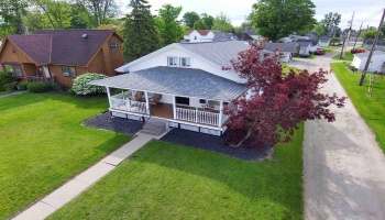 498 Market Street, Tiffin, 44883, 2 Bedrooms Bedrooms, ,2 BathroomsBathrooms,Residential,For Sale,Market,20251827