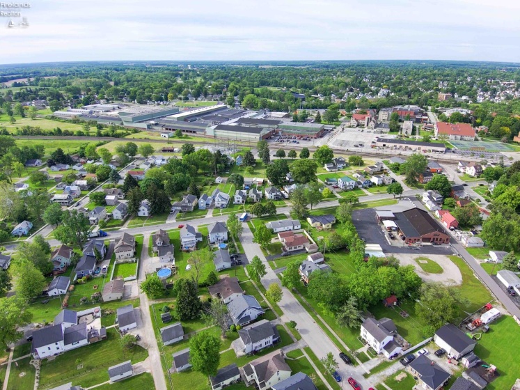 498 Market Street, Tiffin, 44883, 2 Bedrooms Bedrooms, ,2 BathroomsBathrooms,Residential,For Sale,Market,20251827