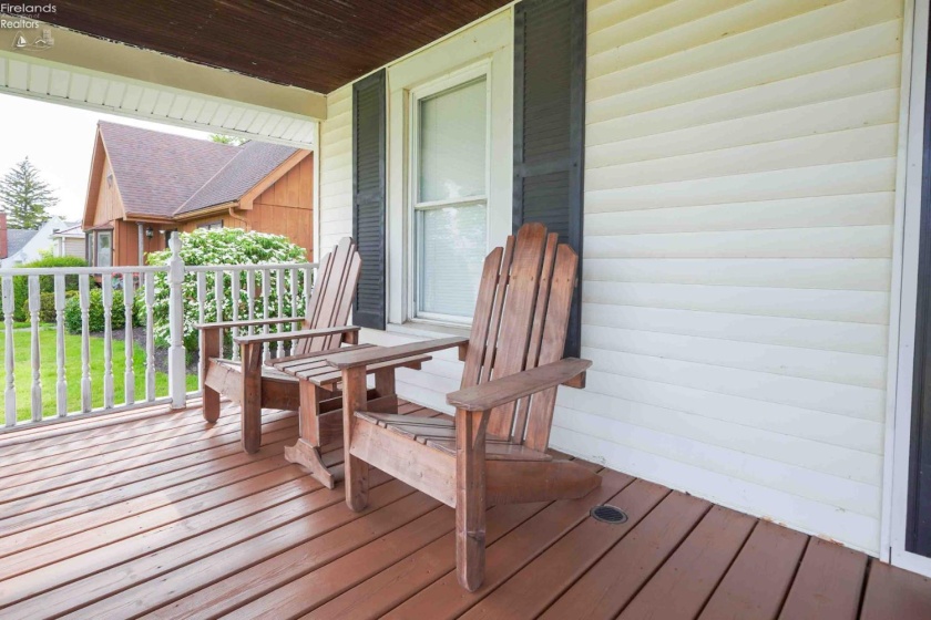 498 Market Street, Tiffin, 44883, 2 Bedrooms Bedrooms, ,2 BathroomsBathrooms,Residential,For Sale,Market,20251827