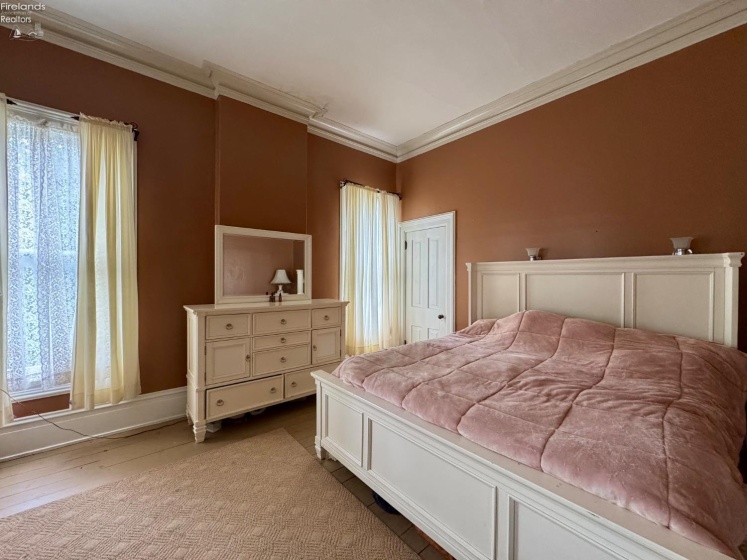 111 Main Street, Norwalk, 44857, 6 Bedrooms Bedrooms, ,3 BathroomsBathrooms,Residential,For Sale,Main,20251858