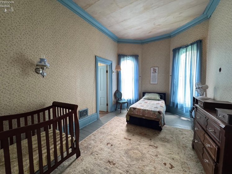 111 Main Street, Norwalk, 44857, 6 Bedrooms Bedrooms, ,3 BathroomsBathrooms,Residential,For Sale,Main,20251858