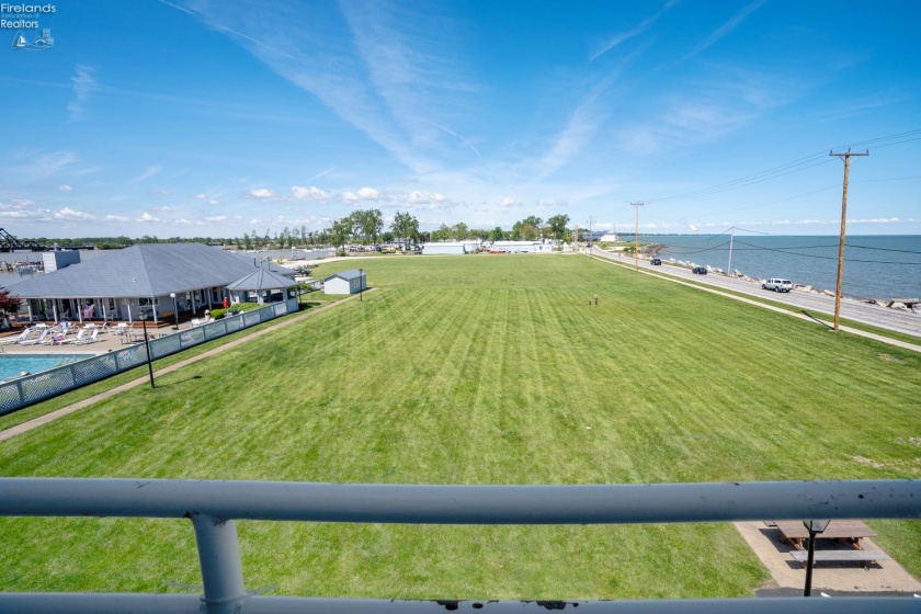 326 Clinton Reef Drive, Port Clinton, 43452, 1 Bedroom Bedrooms, ,1 BathroomBathrooms,Residential,For Sale,Clinton Reef,20251940