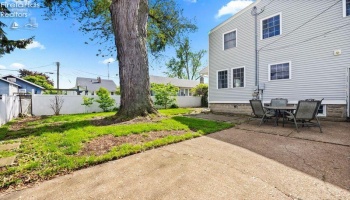 417 Harrison Street, Port Clinton, 43452, 3 Bedrooms Bedrooms, ,2 BathroomsBathrooms,Residential,For Sale,Harrison,20251848