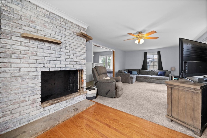 417 Harrison Street, Port Clinton, 43452, 3 Bedrooms Bedrooms, ,2 BathroomsBathrooms,Residential,For Sale,Harrison,20251848