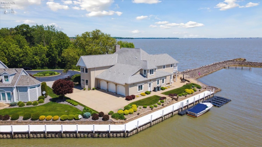 2170 Dorchester Drive, Marblehead, 43440, 4 Bedrooms Bedrooms, ,5 BathroomsBathrooms,Residential,For Sale,Dorchester,20251938