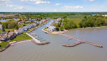 2170 Dorchester Drive, Marblehead, 43440, 4 Bedrooms Bedrooms, ,5 BathroomsBathrooms,Residential,For Sale,Dorchester,20251938