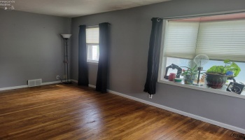 301 Schiller Avenue, Sandusky, 44870, 7 Bedrooms Bedrooms, ,5 BathroomsBathrooms,Residential,For Sale,Schiller,20251747