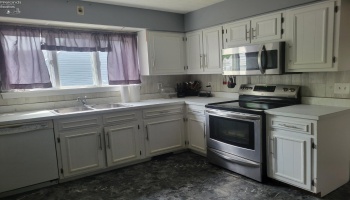 301 Schiller Avenue, Sandusky, 44870, 7 Bedrooms Bedrooms, ,5 BathroomsBathrooms,Residential,For Sale,Schiller,20251747