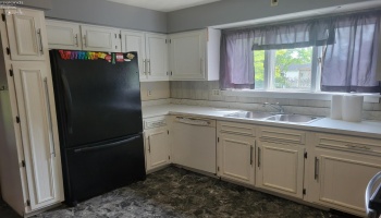301 Schiller Avenue, Sandusky, 44870, 7 Bedrooms Bedrooms, ,5 BathroomsBathrooms,Residential,For Sale,Schiller,20251747
