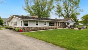 3999 Catawba Road, Port Clinton, 43452, 4 Bedrooms Bedrooms, ,3 BathroomsBathrooms,Residential,For Sale,Catawba,20251965