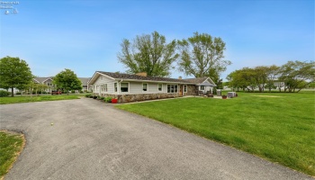 3999 Catawba Road, Port Clinton, 43452, 4 Bedrooms Bedrooms, ,3 BathroomsBathrooms,Residential,For Sale,Catawba,20251965