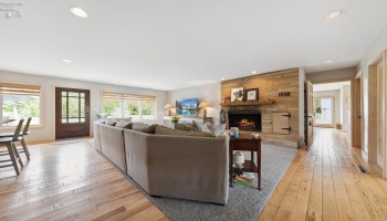 3999 Catawba Road, Port Clinton, 43452, 4 Bedrooms Bedrooms, ,3 BathroomsBathrooms,Residential,For Sale,Catawba,20251965